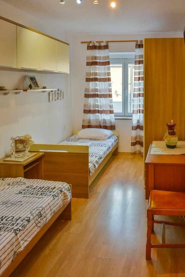 Apartman Pio Senj  Exteriör bild